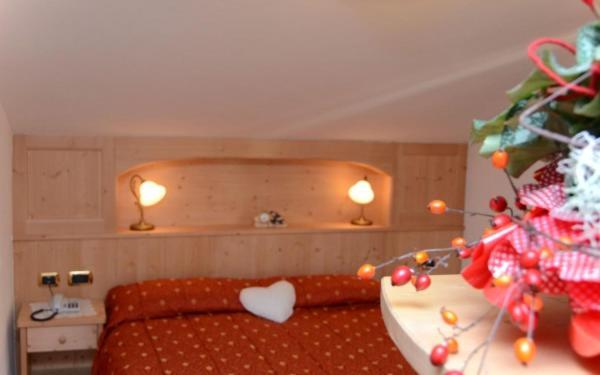 Hotel Zirmes Moena Esterno foto