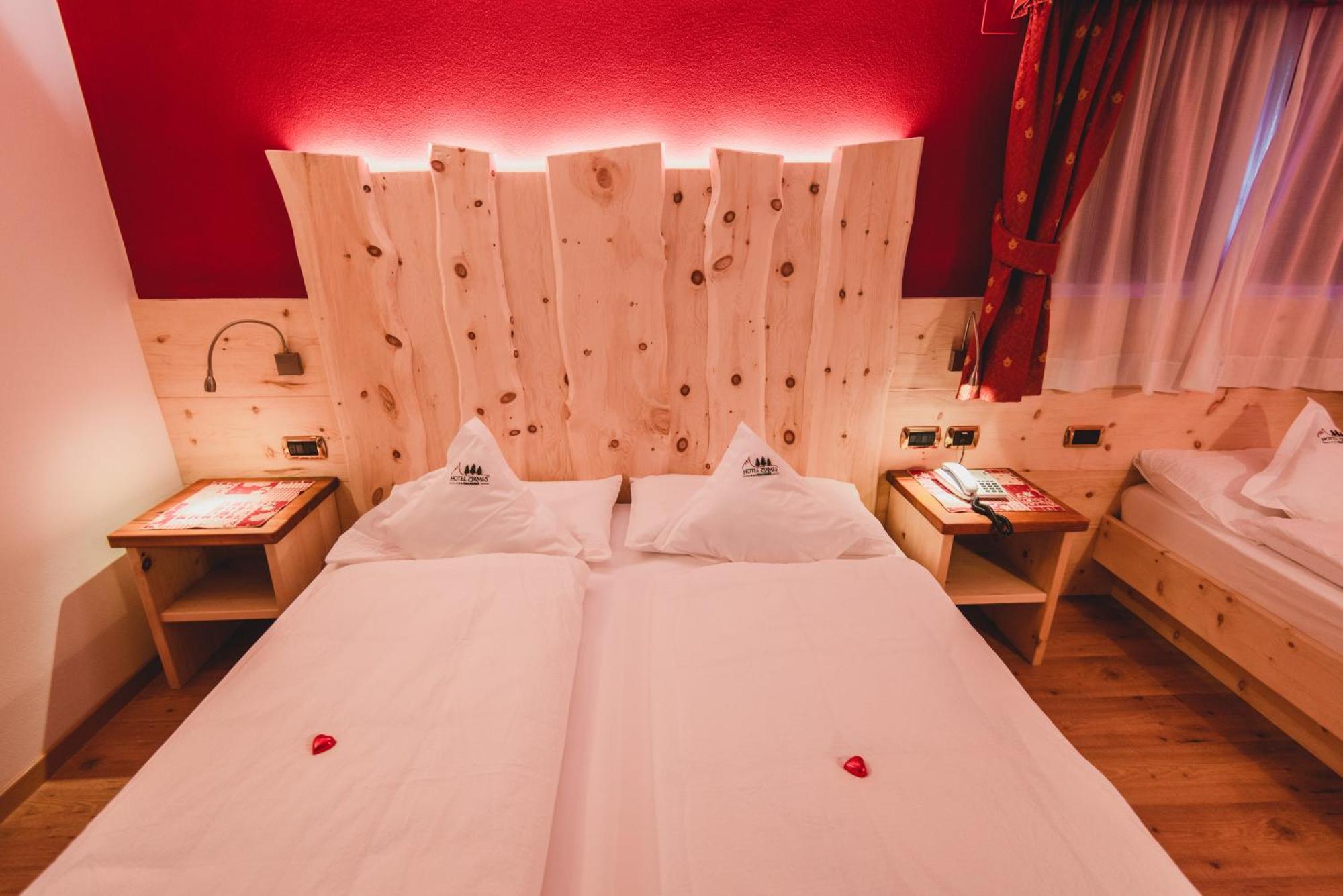 Hotel Zirmes Moena Esterno foto