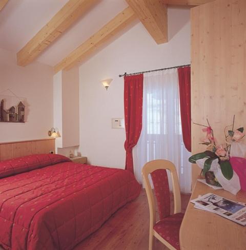 Hotel Zirmes Moena Esterno foto
