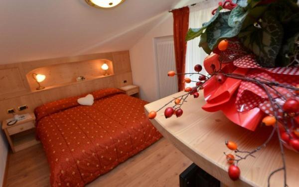 Hotel Zirmes Moena Esterno foto