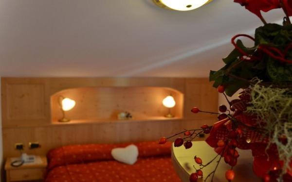 Hotel Zirmes Moena Esterno foto